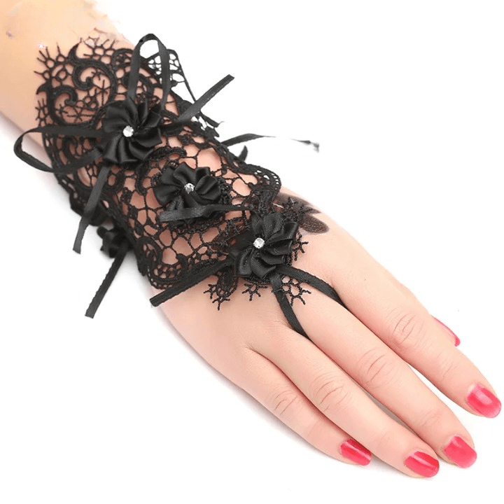Gothic Lace Finger Ring & Chain Bracelets Bracelets - The Burner Shop